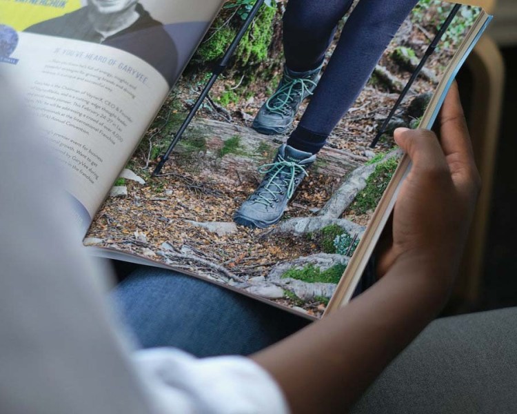 MODEL BRAND SERVICE PHOTOGRAPHY