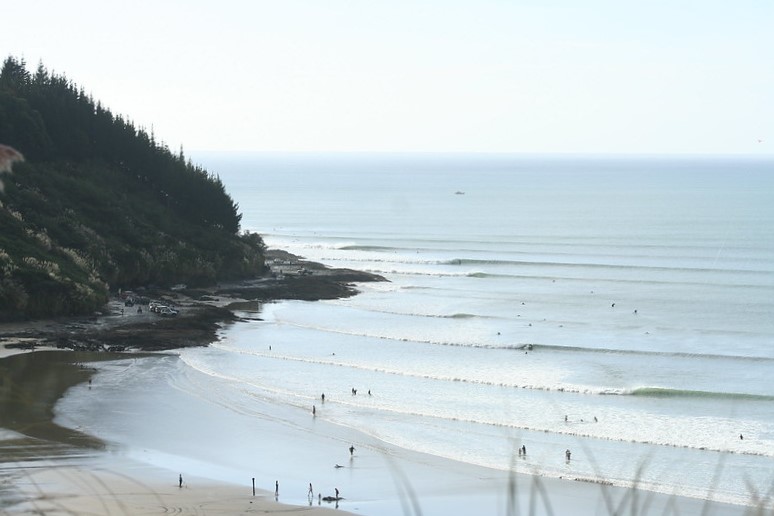ahipara point break surf photo